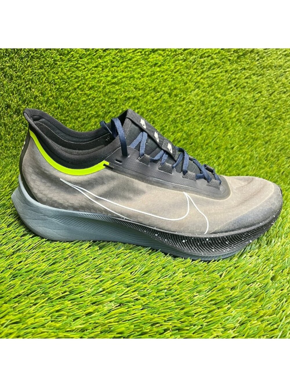 Nike Zoom Fly 3 Premium Mens Size 11 Gray Black Athletic Running Shoes Sneakers